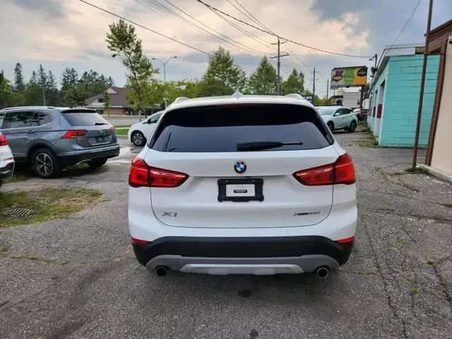 BMW X1 XDrive28i | PANO | ПОДГРЕВИ | CARFAX - изображение 3