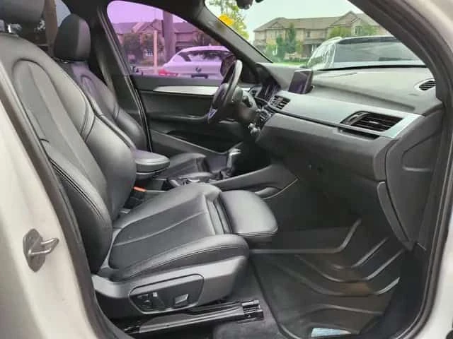 BMW X1 XDrive28i | PANO | ПОДГРЕВИ | CARFAX, снимка 16 - Автомобили и джипове - 53720325