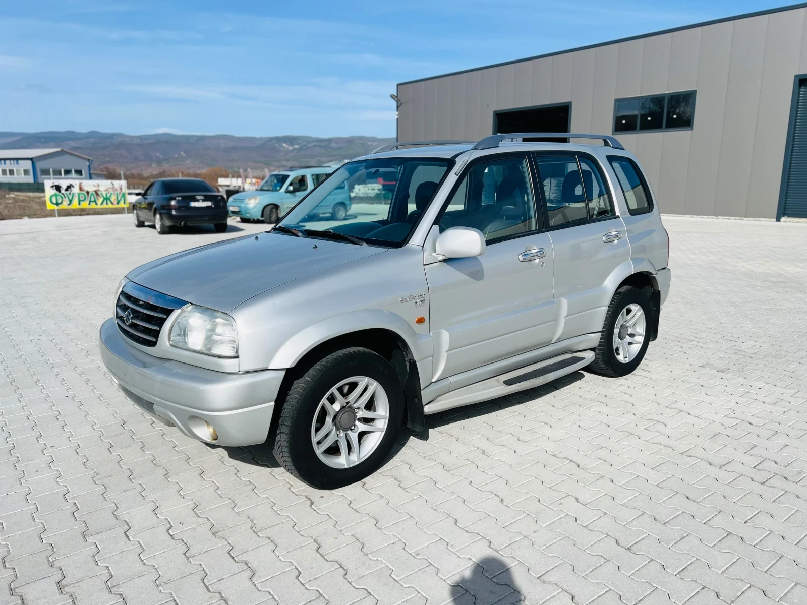 Suzuki Grand vitara 2.5 v6 158 k.c - изображение 2