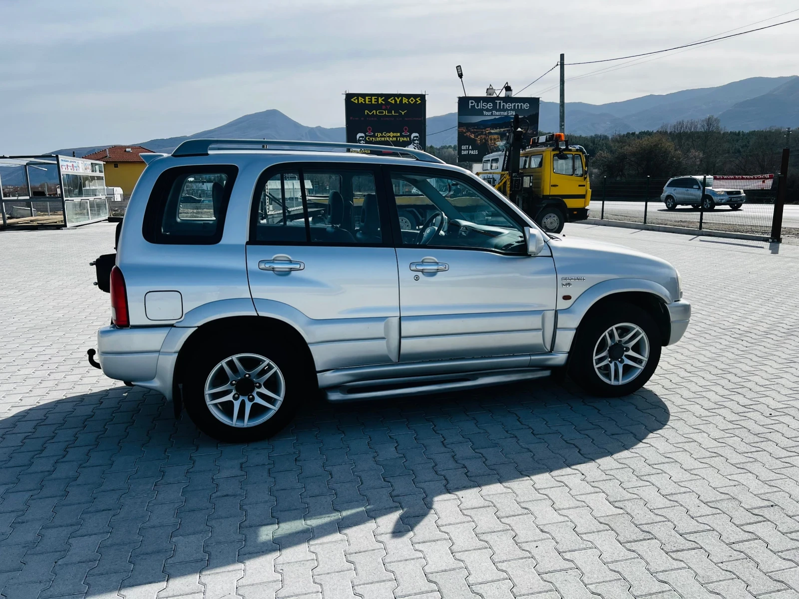 Suzuki Grand vitara 2.5 v6 158 k.c - изображение 2