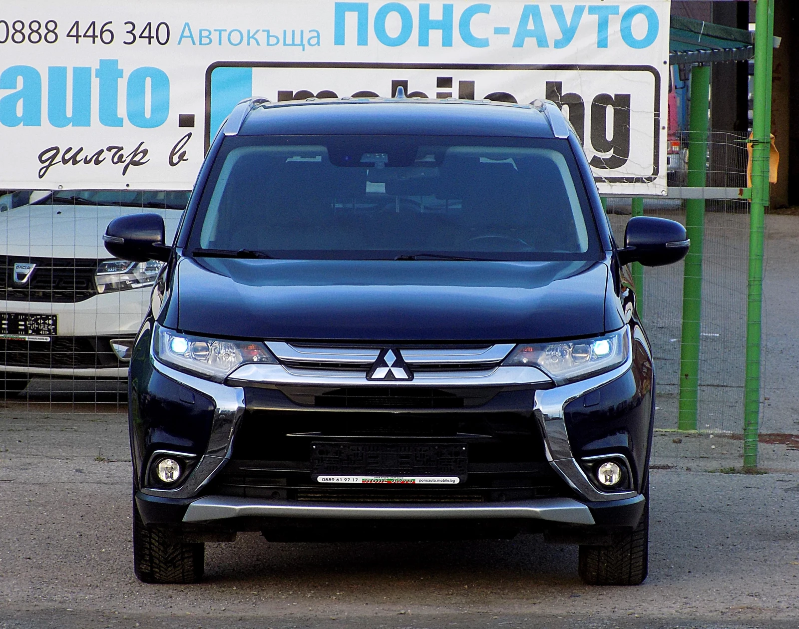 Mitsubishi Outlander 2.2DiD/150к./AUTOMATIC/4x4/7 МЕСТА/РЕАЛНИ КМ/2018г - изображение 2