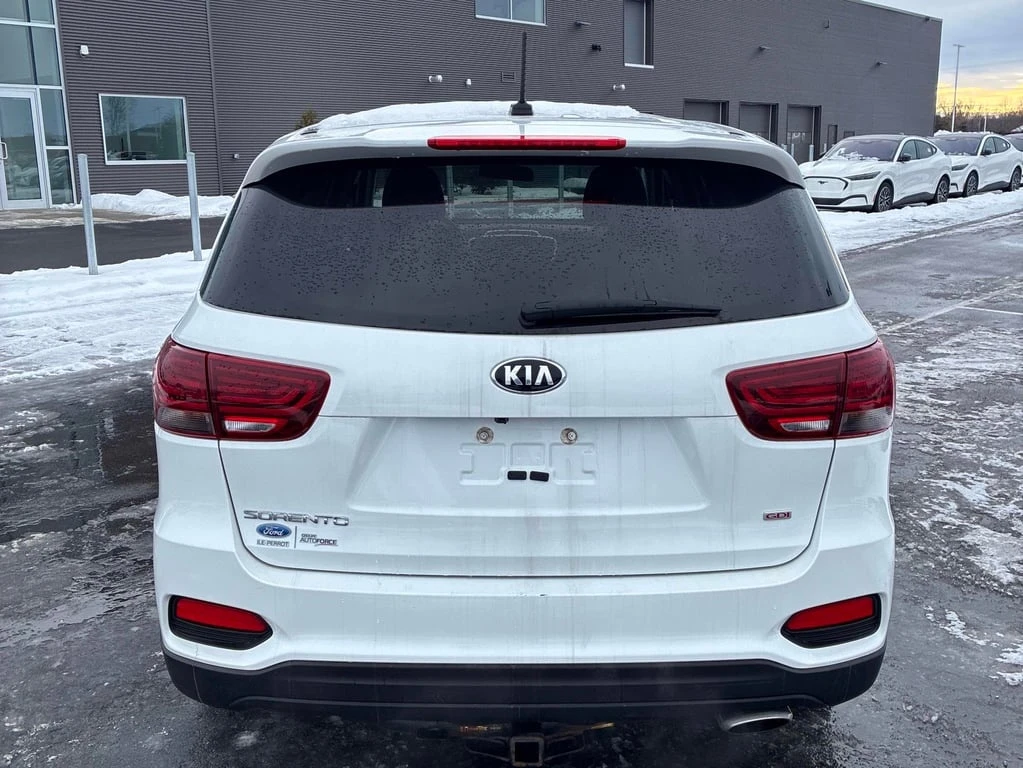 Kia Sorento * AWD * CARFAX * ��� ������������ ������ | Mobile.bg � ����������� 4