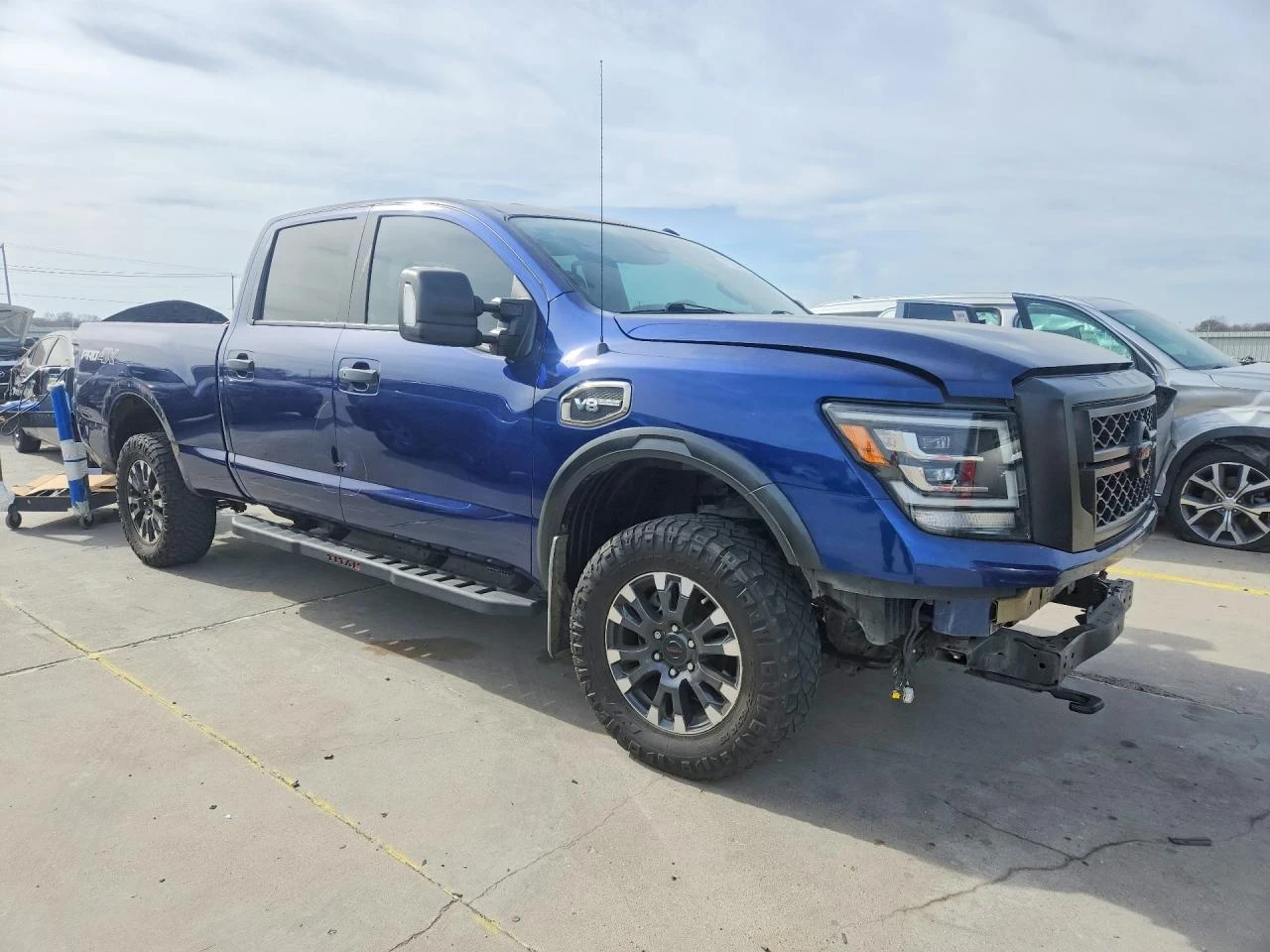 Nissan Titan crew cab XD PRO-4X | ЦЕНА ДО БЪЛГАРИЯ | , снимка 3 - Автомобили и джипове - 53959590