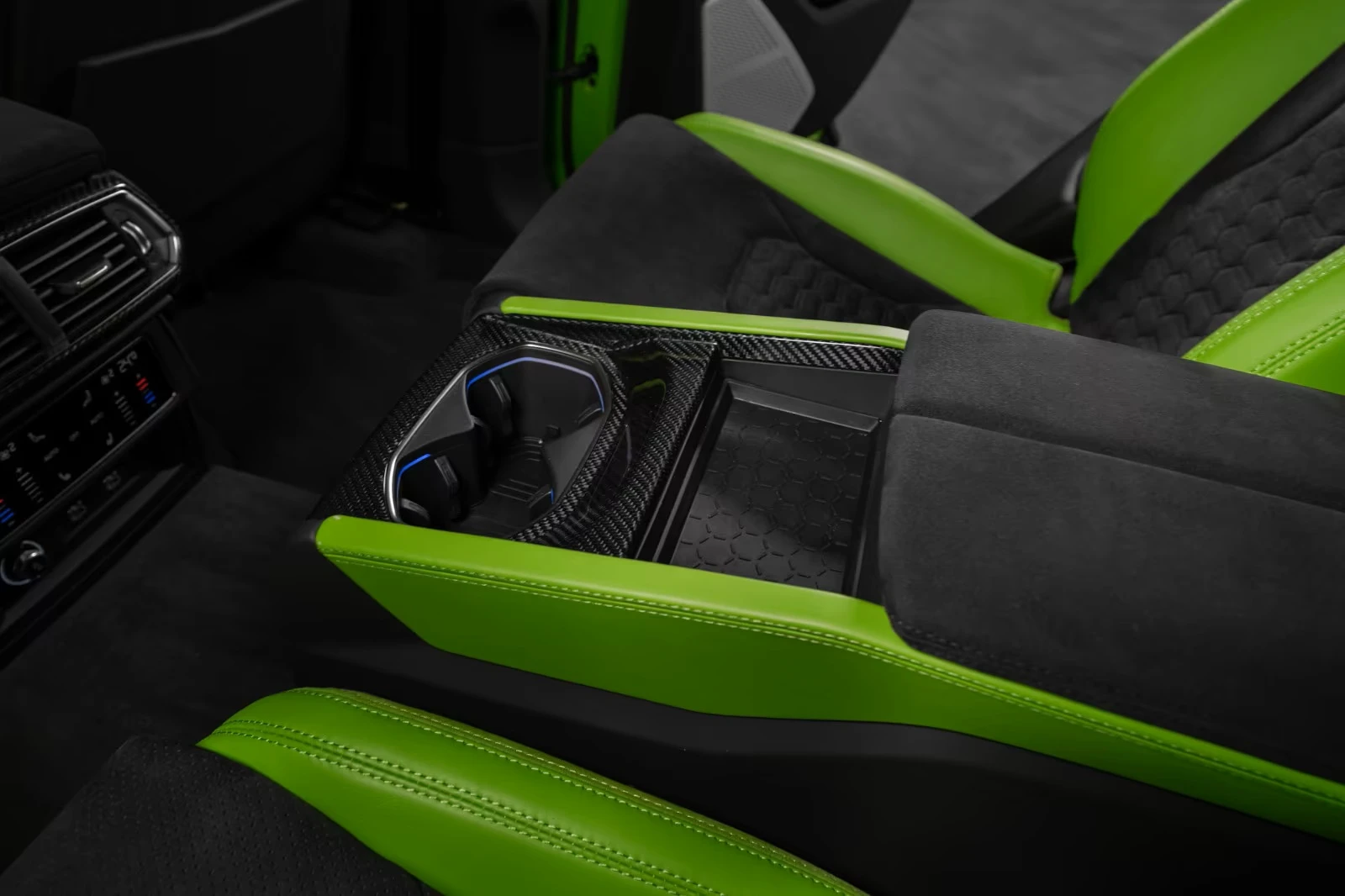 Lamborghini Urus 4.0 V8 CAPSULE  | Mobile.bg � ����������� 8