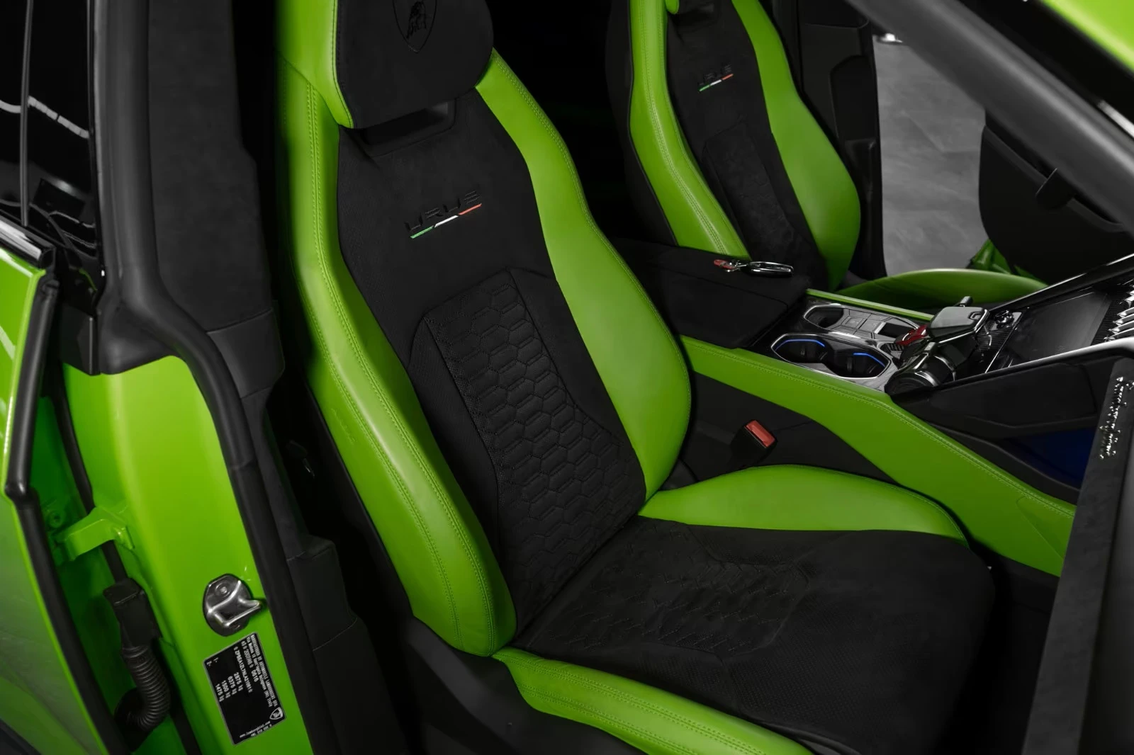 Lamborghini Urus 4.0 V8 CAPSULE  | Mobile.bg � ����������� 5