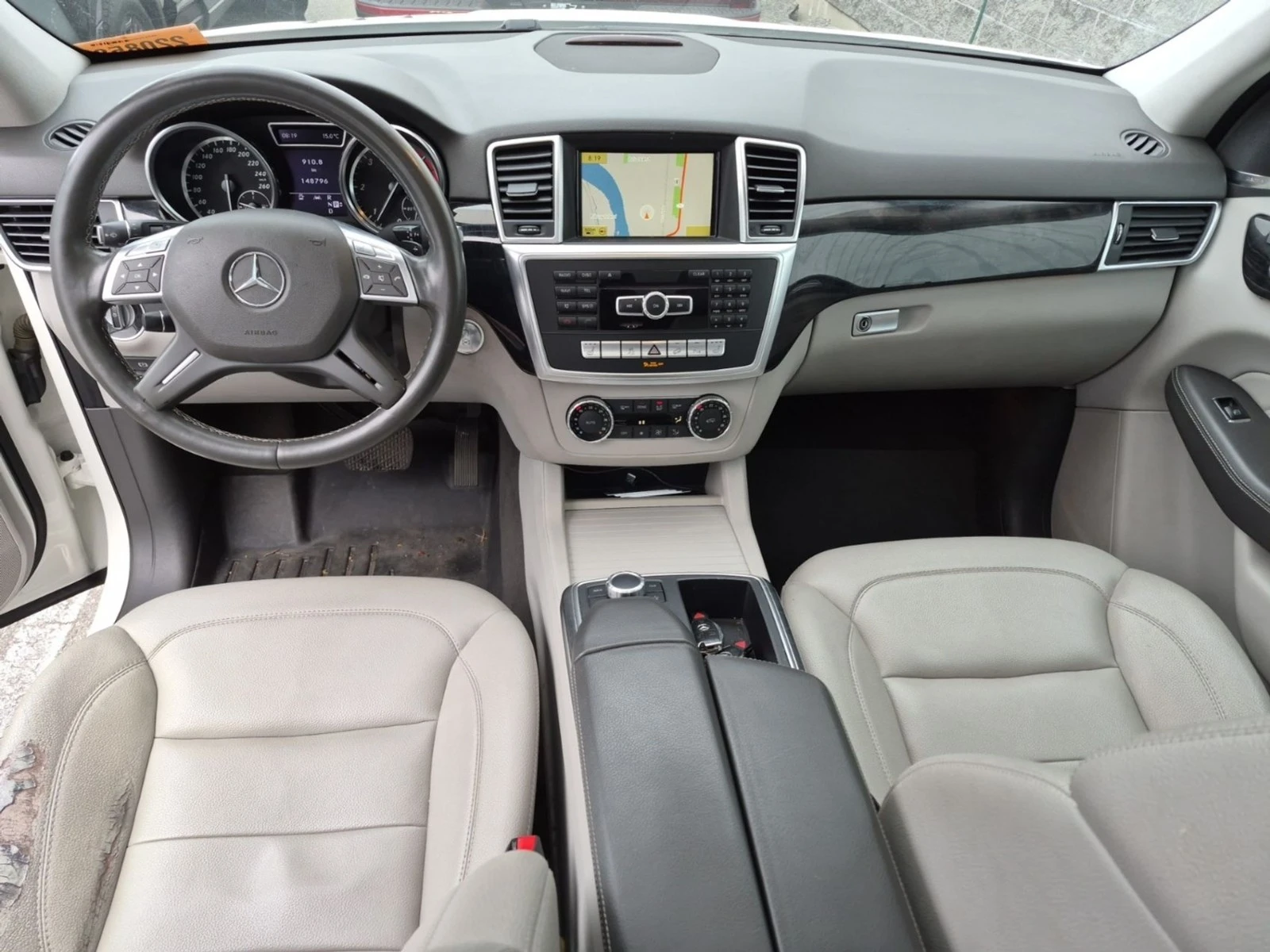 Mercedes-Benz ML BLUETEC* 4MATIC* KEYLESS* PANO* BURMESTER, снимка 10 - Автомобили и джипове - 54460216