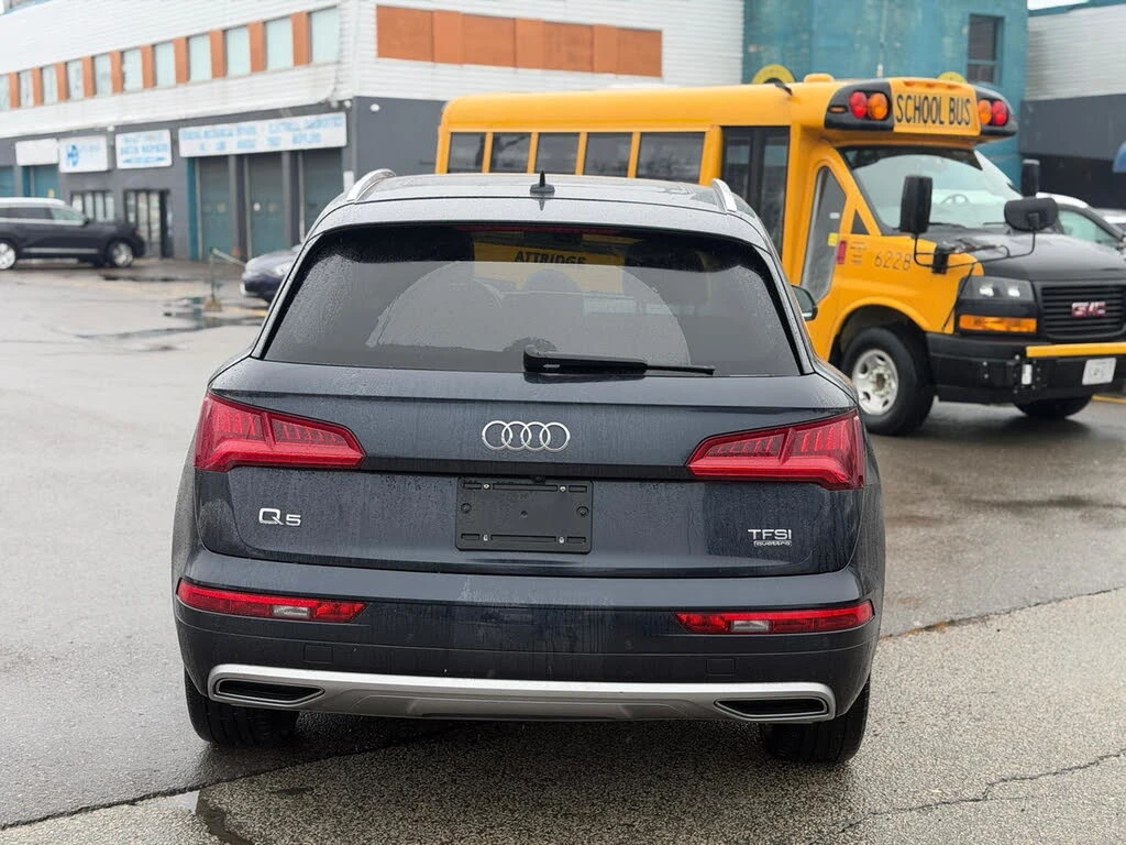 Audi Q5 TECHNIK* MATRIX* DIGITAL* PANO* B&O* КРАЙНА ЦЕНА, снимка 4 - Автомобили и джипове - 55221195