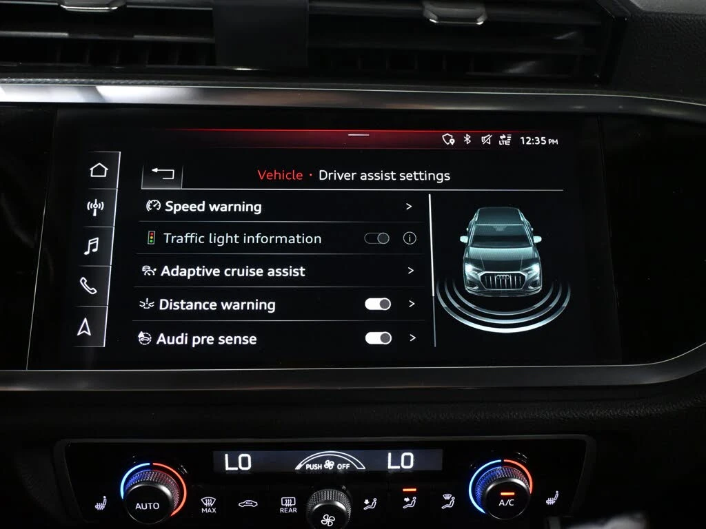 Audi Q3  quattro Prestige S Line/360/BANG AND OLUFSEN/Driv, снимка 13 - Автомобили и джипове - 56182979