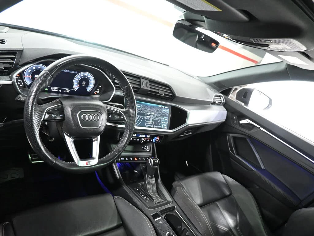 Audi Q3  quattro Prestige S Line/360/BANG AND OLUFSEN/Driv, снимка 10 - Автомобили и джипове - 56182979