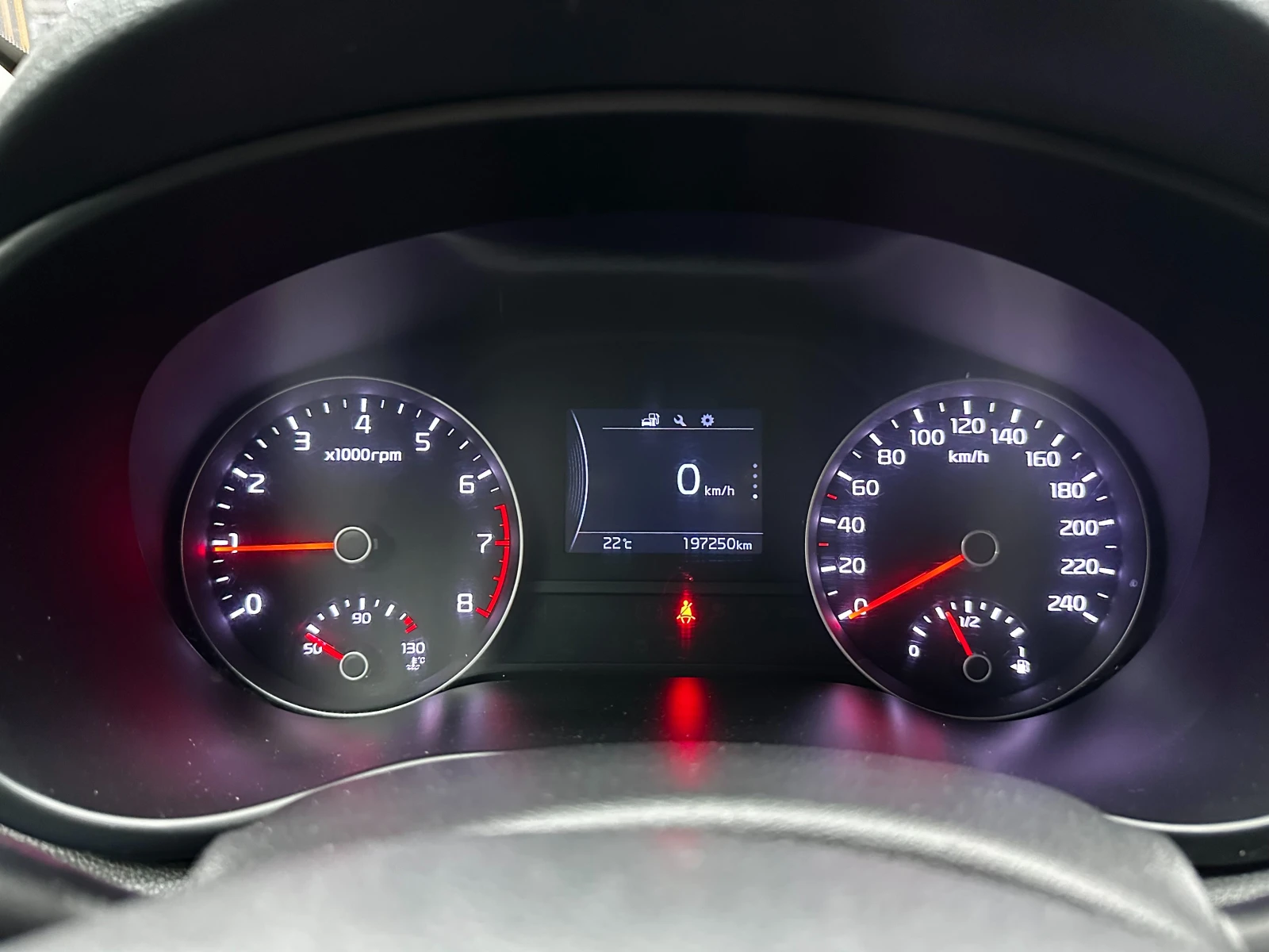 Kia Sportage 1.6i 132 к.с./ГАЗ/от БГ/ГАРАНЦИЯ, снимка 15 - Автомобили и джипове - 56199140