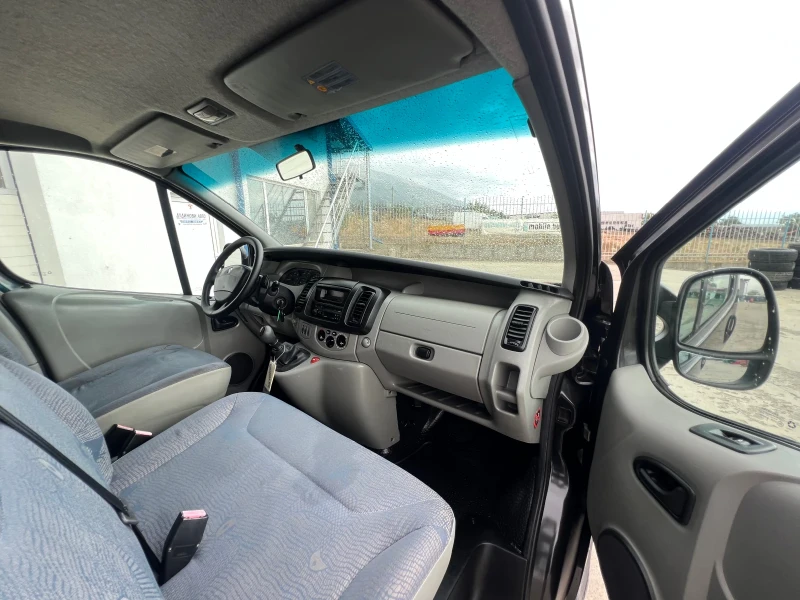 Renault Trafic 9-места/Климатик, снимка 12 - Бусове и автобуси - 47175574