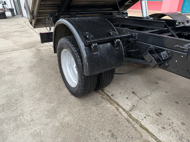 Iveco Daily 35C13* 2.8HPT* Тристранен самосвал* 3.00 метра кош, снимка 9 - Бусове и автобуси - 53361349