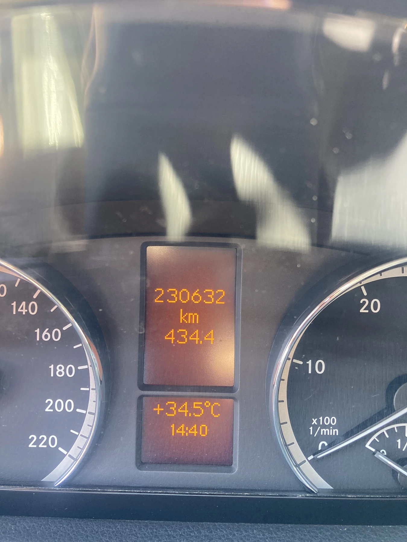 Mercedes-Benz Viano 2.2 CDI - изображение 9