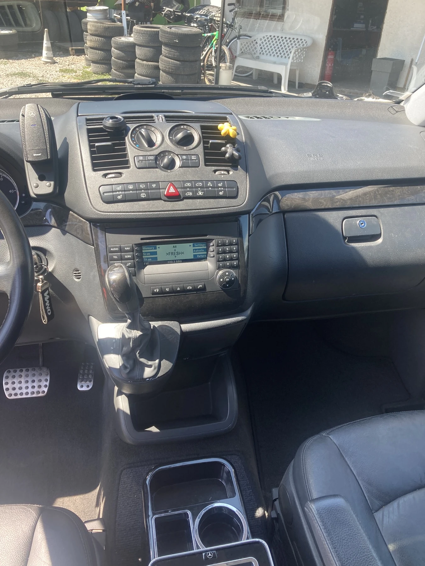 Mercedes-Benz Viano 2.2 CDI - изображение 8