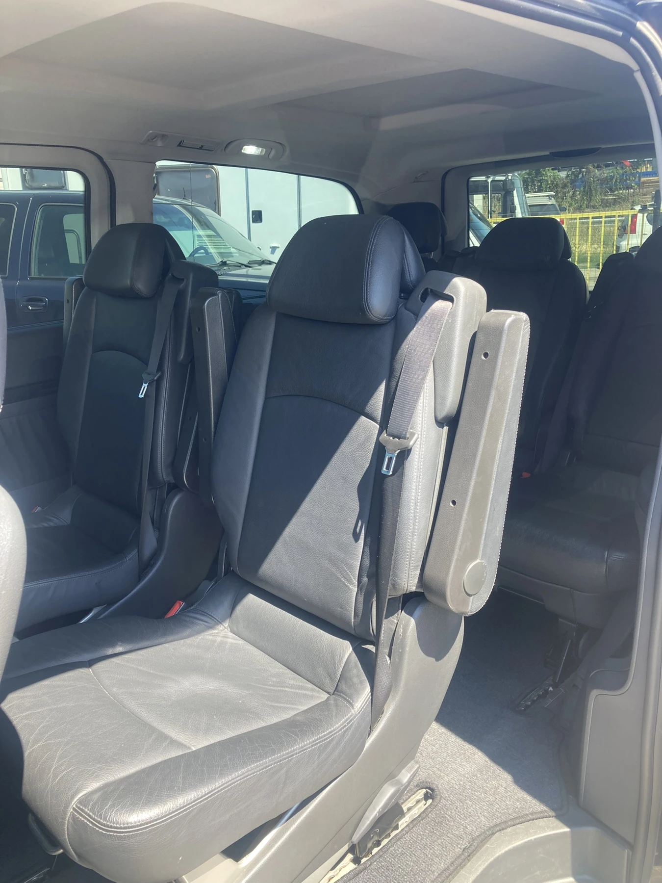 Mercedes-Benz Viano 2.2 CDI - изображение 10