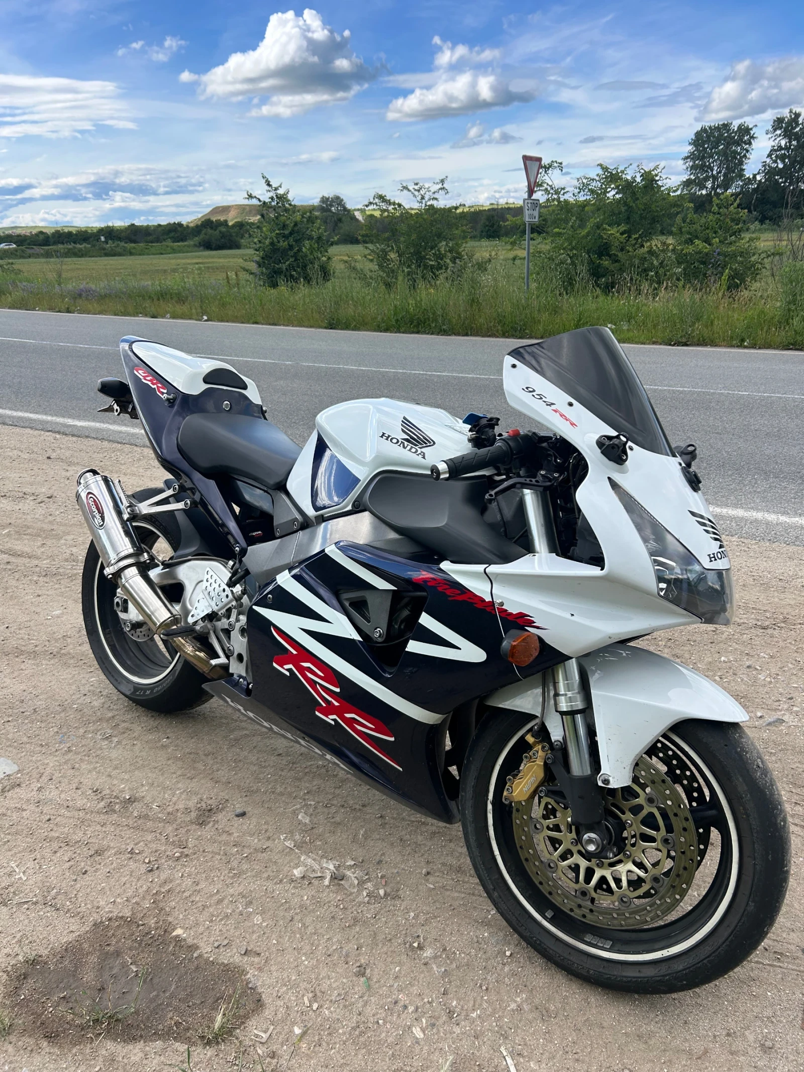 Honda Cbr 954