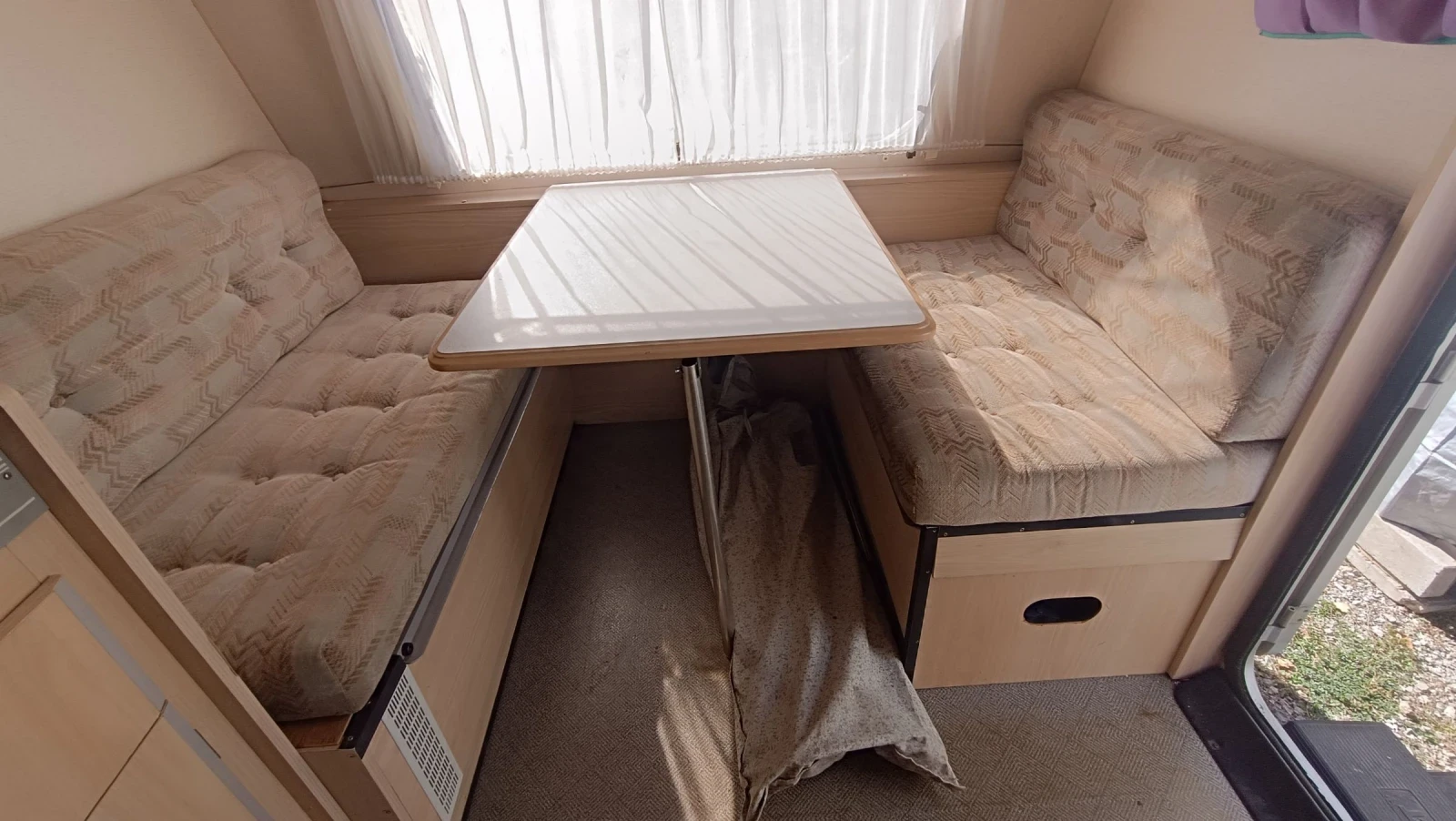 Каравана Caravelair Bamba 360  - изображение 3