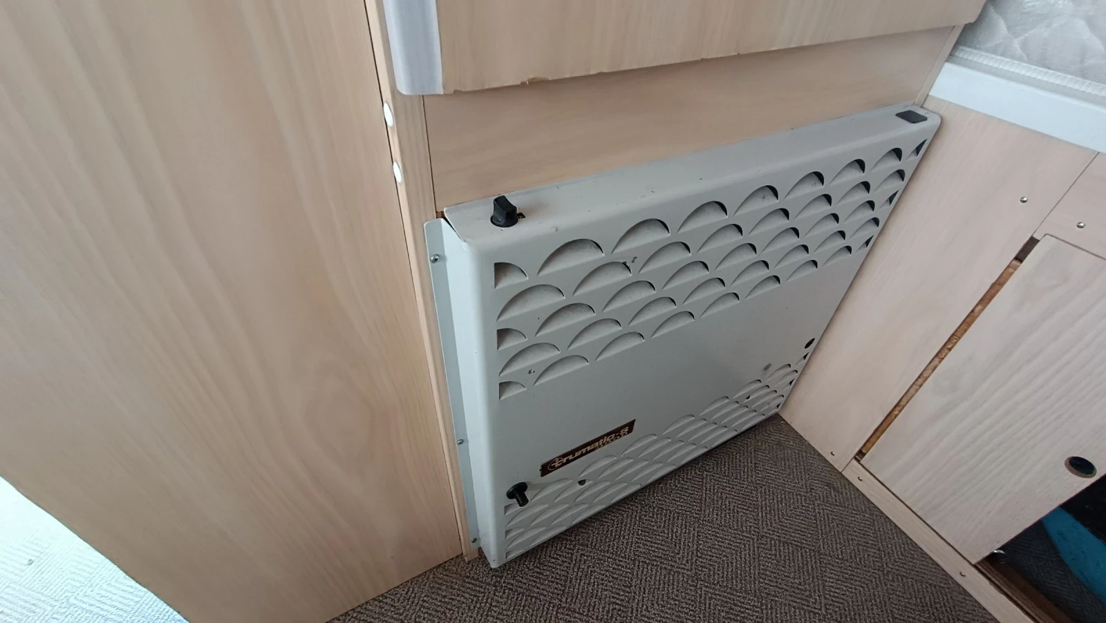 Каравана Caravelair Bamba 360  - изображение 5