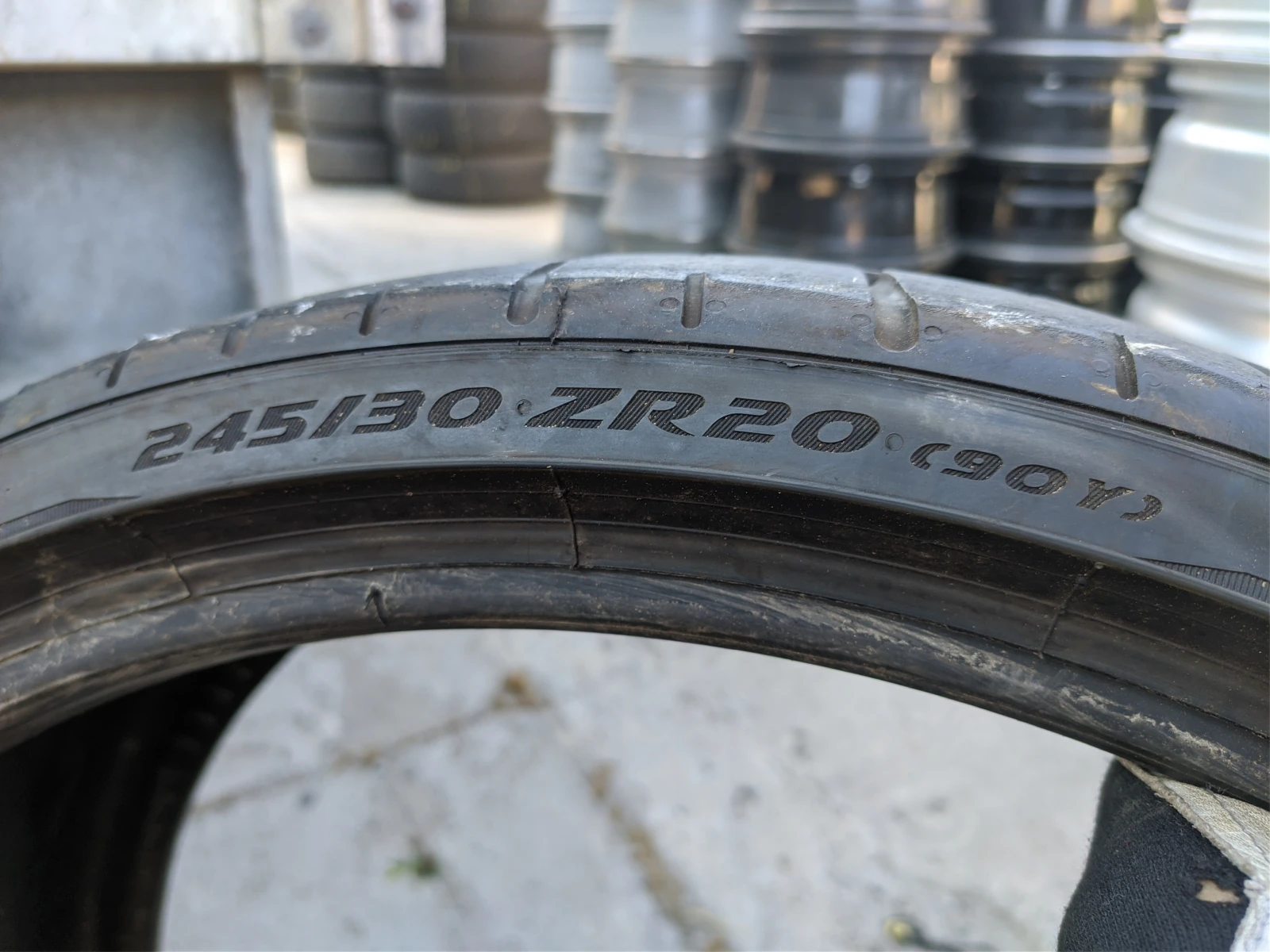 Гуми Летни 245/30R20, снимка 6 - Гуми и джанти - 54806891