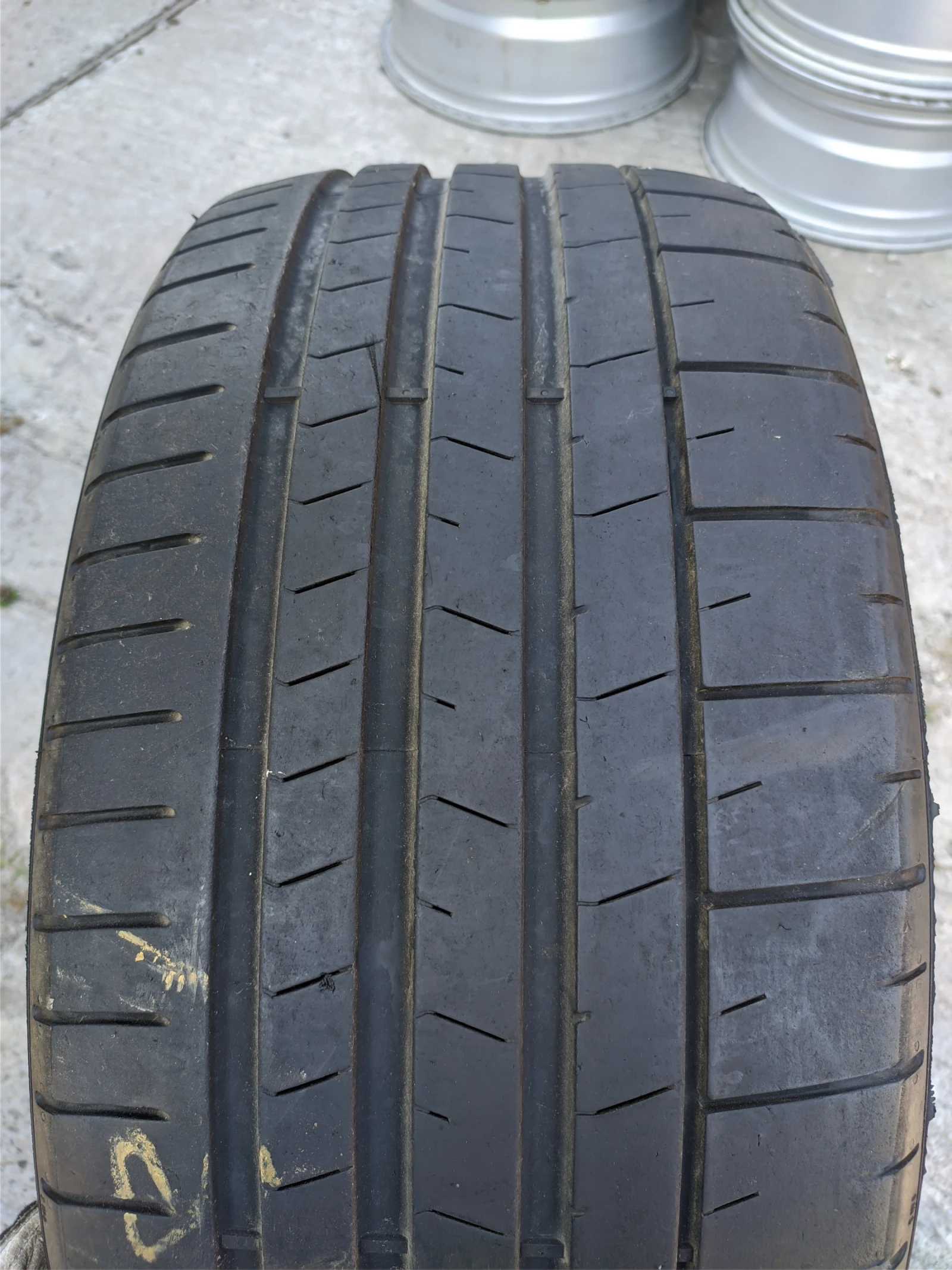 Гуми Летни 245/30R20, снимка 3 - Гуми и джанти - 54806891