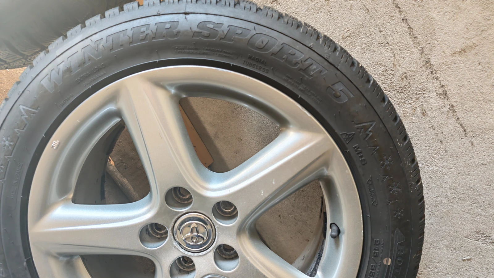���� � ������ 215/55R17 �� Toyota | Mobile.bg � ����������� 3