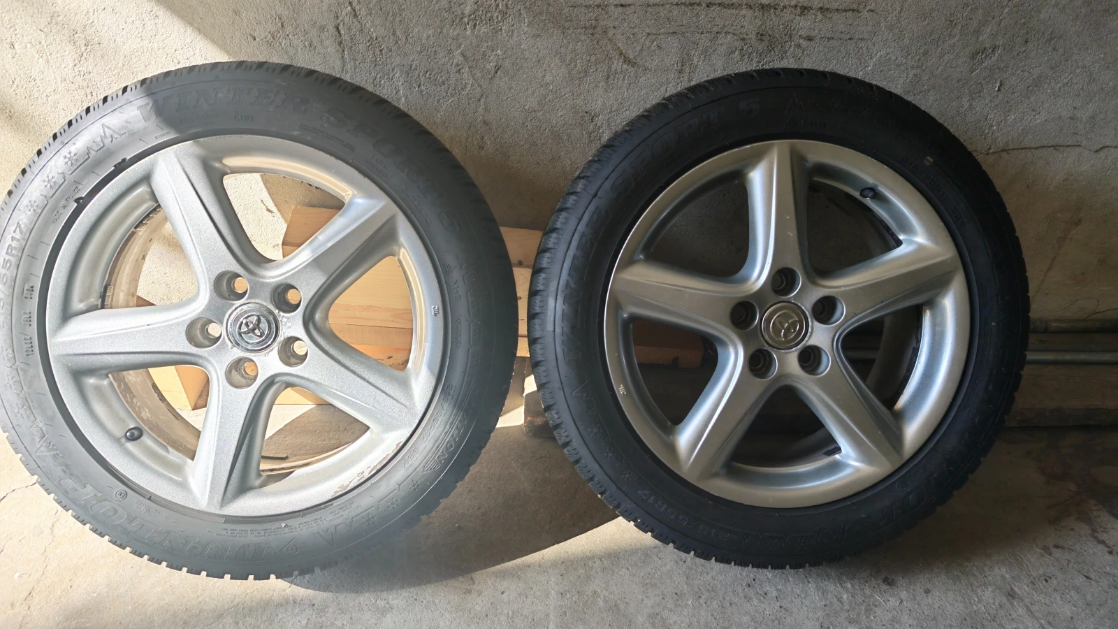���� � ������ 215/55R17 �� Toyota | Mobile.bg � ����������� 2