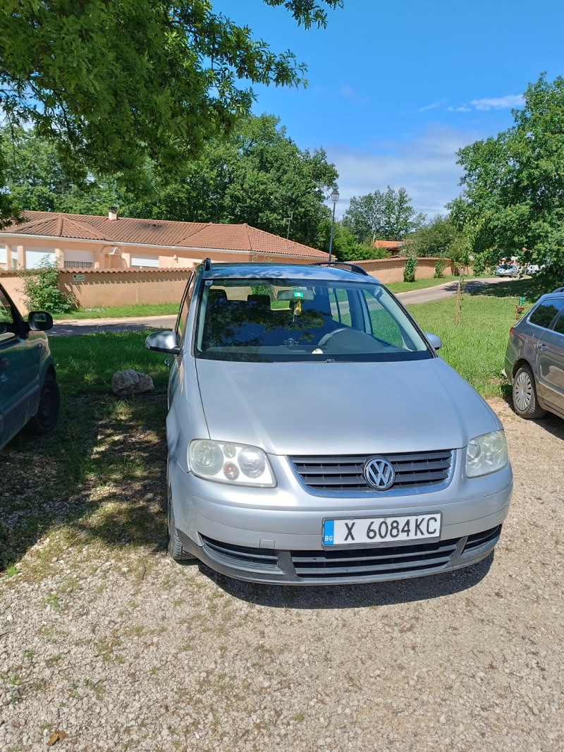 VW Touran, снимка 1 - Автомобили и джипове - 46333992