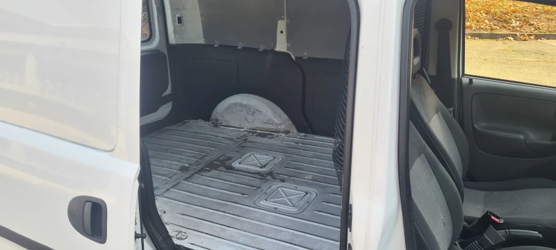 Opel Combo 1.7TDCI, снимка 7 - Автомобили и джипове - 47142933