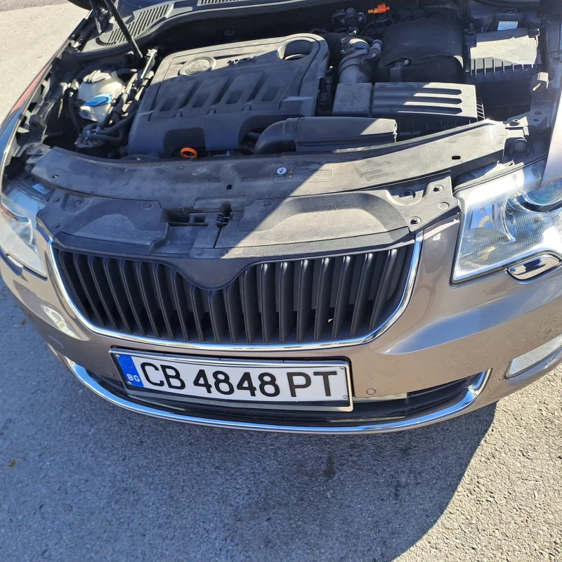 Skoda Superb 2.0TDI 170к.с., снимка 13 - Автомобили и джипове - 47904668