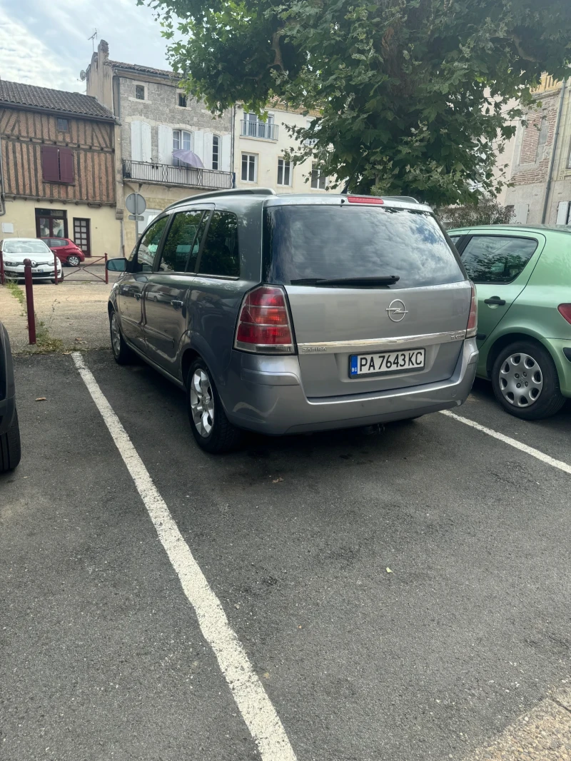 Opel Zafira 1.9 150 к.с, снимка 5 - Автомобили и джипове - 47910151