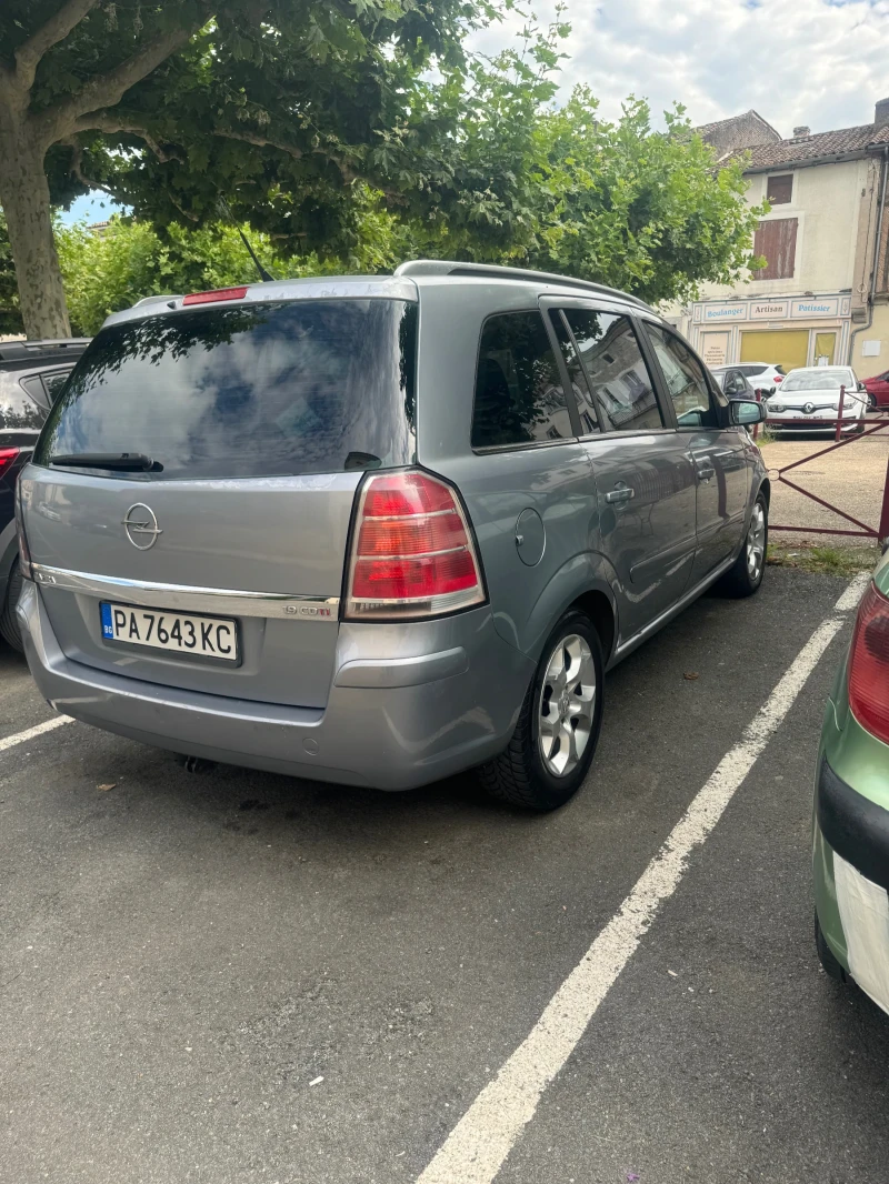 Opel Zafira 1.9 150 к.с, снимка 6 - Автомобили и джипове - 47910151