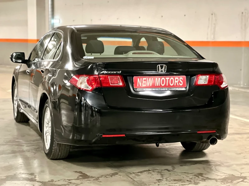 Honda Accord 2.0-Бензин-лизинг през Уникредит , снимка 8 - Автомобили и джипове - 47923548