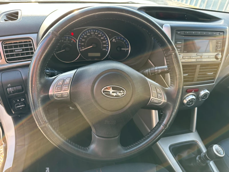 Subaru Forester, снимка 11 - Автомобили и джипове - 52172679