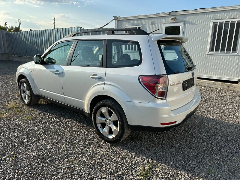 Subaru Forester, снимка 5 - Автомобили и джипове - 52172679