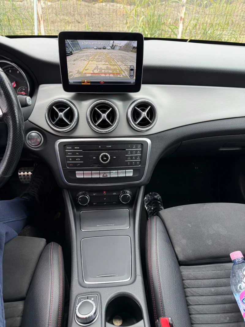 Mercedes-Benz CLA 180 AMG, снимка 9 - Автомобили и джипове - 52283202