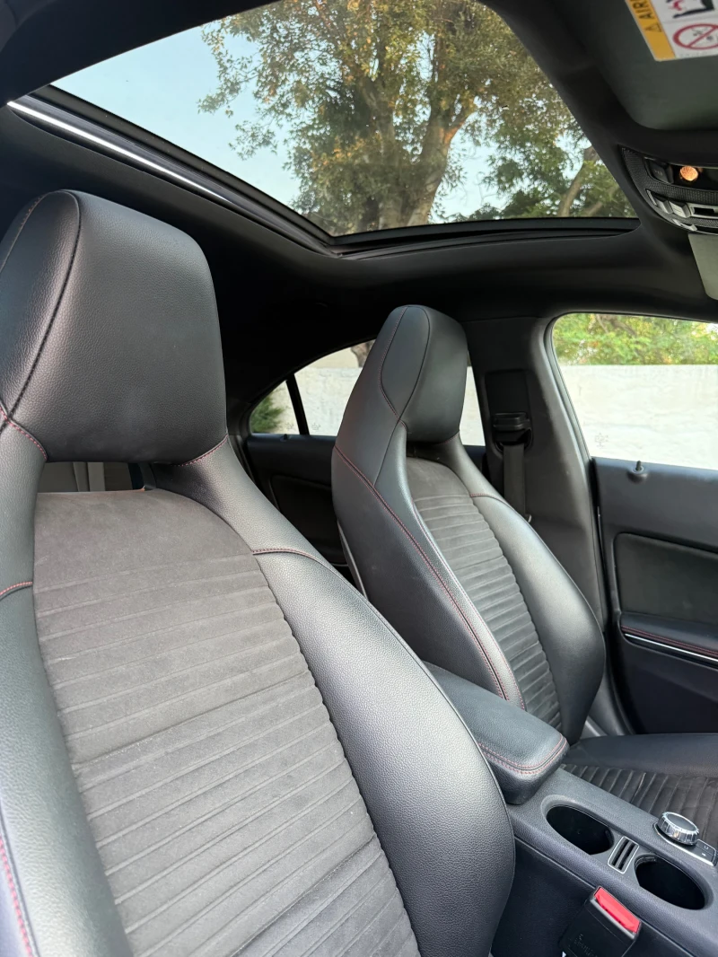 Mercedes-Benz CLA 180 AMG, снимка 11 - Автомобили и джипове - 52283202
