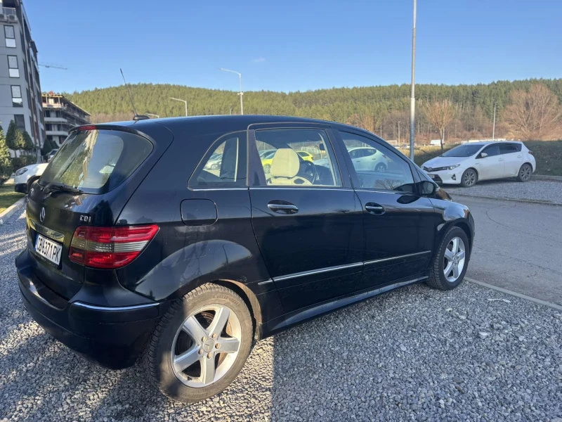 Mercedes-Benz B 180, снимка 5 - Автомобили и джипове - 52775159