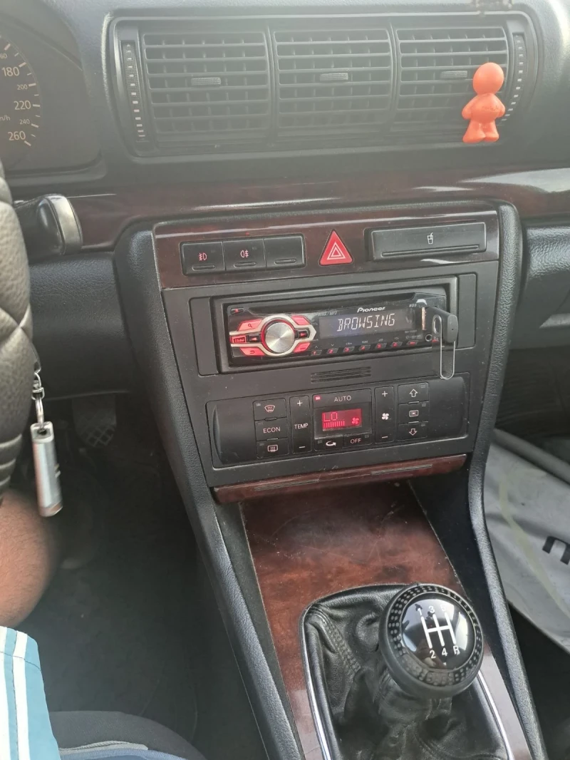 Audi A4, снимка 6 - Автомобили и джипове - 52958399