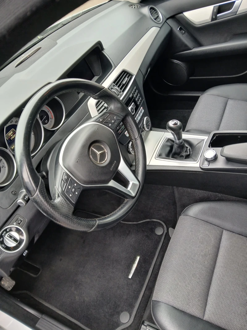 Mercedes-Benz C 200 173000 км, снимка 11 - Автомобили и джипове - 53292711