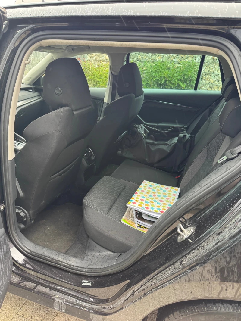 Skoda Octavia, снимка 8 - Автомобили и джипове - 53467566