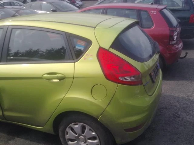 Ford Fiesta 1.4/1.6 TDCi . , снимка 9 - Автомобили и джипове - 22356973