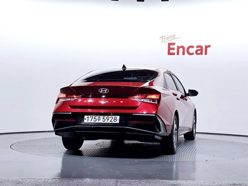 Hyundai Elantra Smart| 141к.с.| ВКЛ.ТЕХНОТЕСТ, снимка 4 - Автомобили и джипове - 55099290