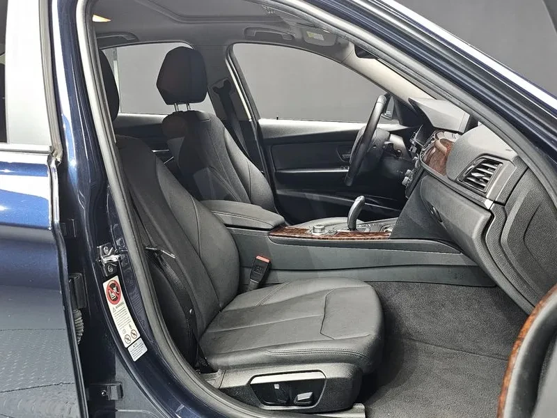 BMW 320, снимка 11 - Автомобили и джипове - 55734314