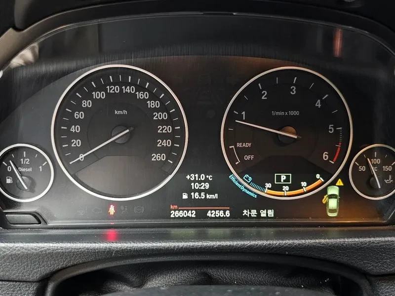 BMW 320, снимка 8 - Автомобили и джипове - 55734314