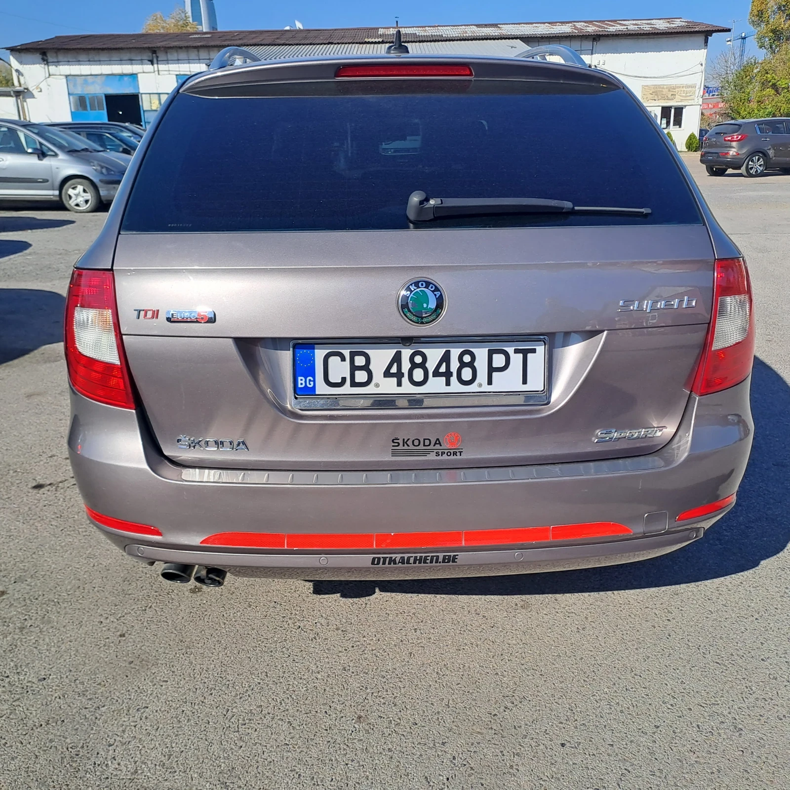 Skoda Superb 2.0TDI 170к.с. - изображение 2