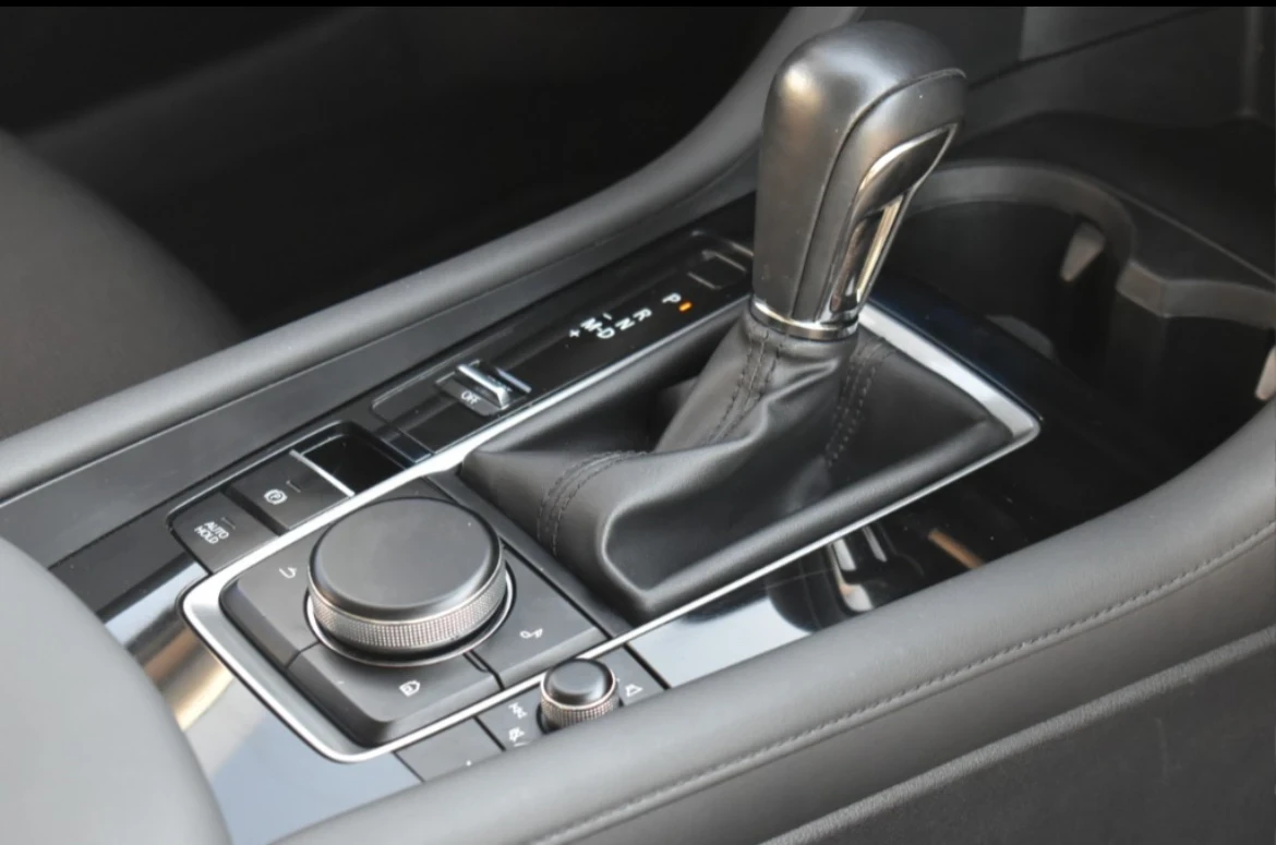 Mazda 3 2.5i* SKYACTIV, AVTOMAT, Car Pley *  | Mobile.bg   11