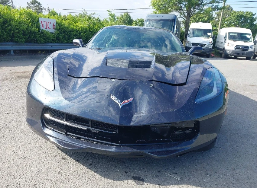 Chevrolet Corvette STINGRAY - изображение 2
