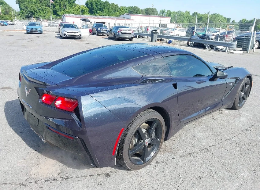 Chevrolet Corvette STINGRAY - изображение 6