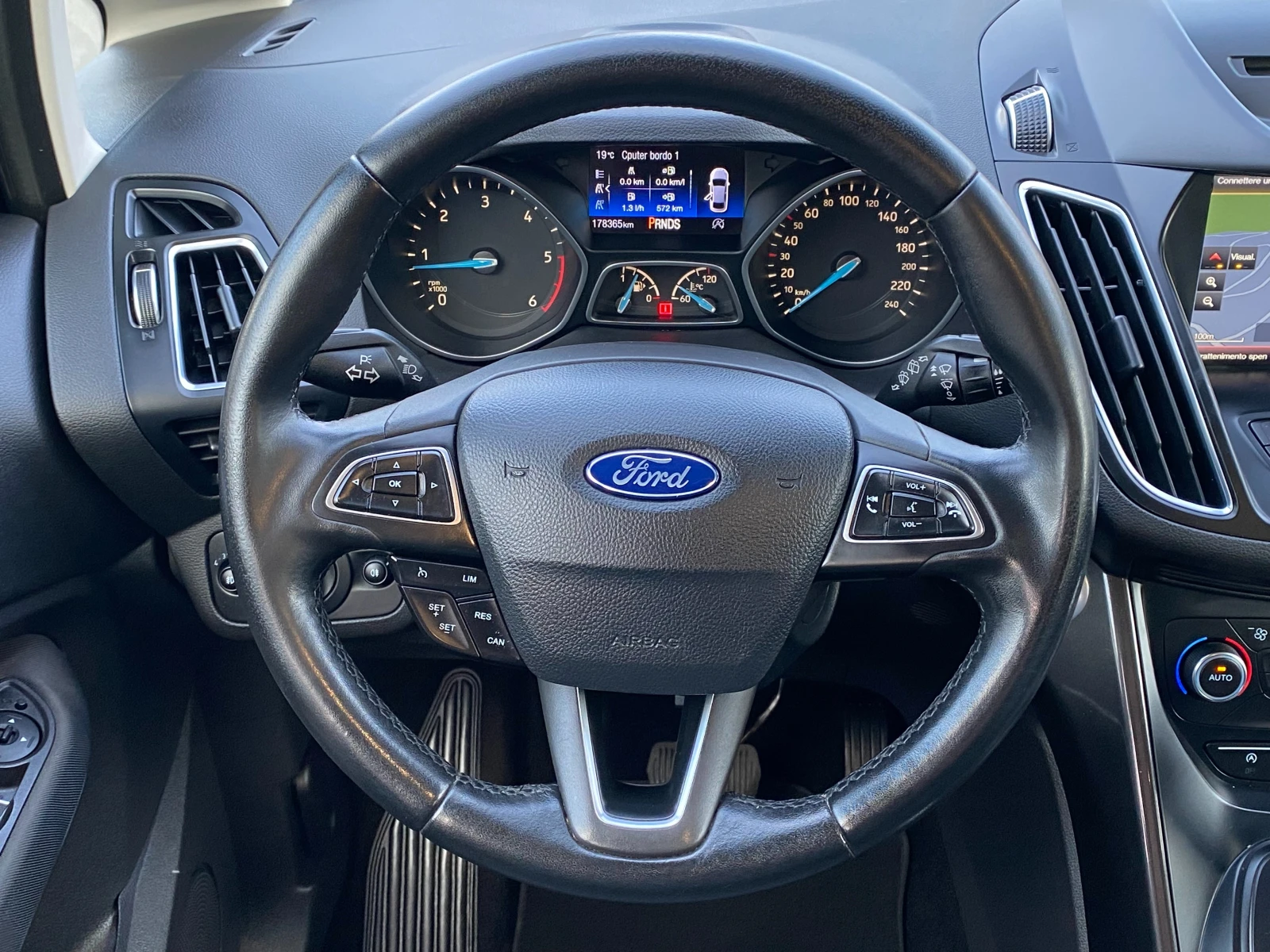 Ford C-max 1.5TDCI-LED-TITANIUM-EURO6B-AUTOMAT-NAVI-PDC-КАМЕР - изображение 10