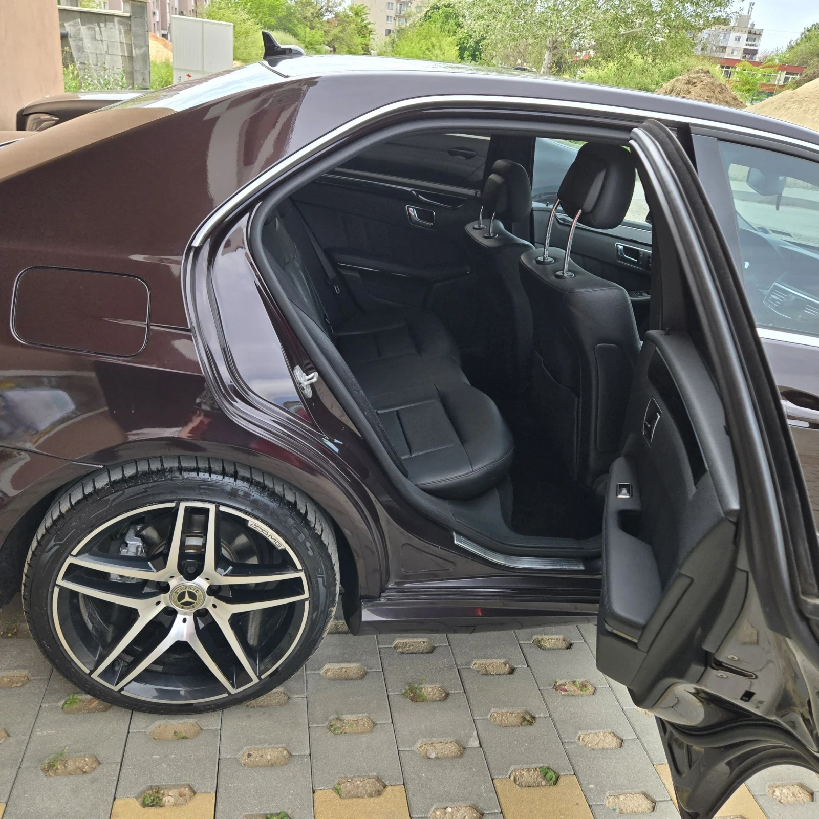 Mercedes-Benz E 350 E 63 AMG Pack - изображение 7